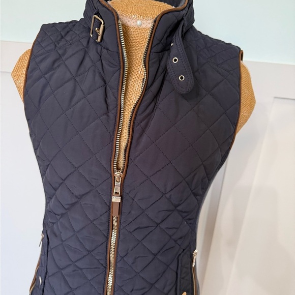 Zara Womens Quilted Vest Size Medium Navy Blue Full Zip Pockets Mock Buckle Neck - Picture 6 of 14